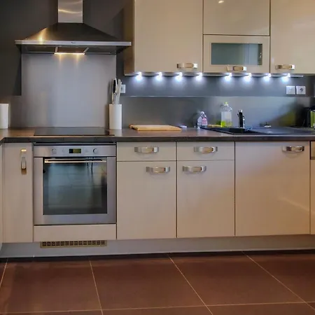 Chenes Lumineux Vue Clim Confort Terrasses Parking *